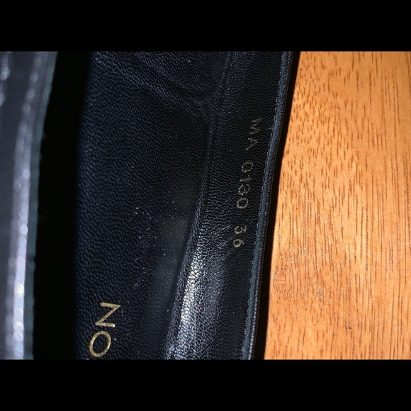 LOUIS VUITTON
 Balerina shoes - Picture 5 of 8